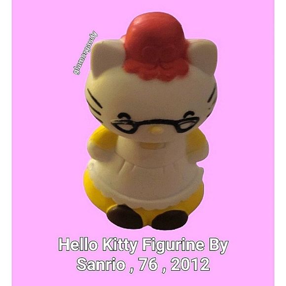 💟Collectables💟Hello Kitty Figurine - Picture 1 of 2